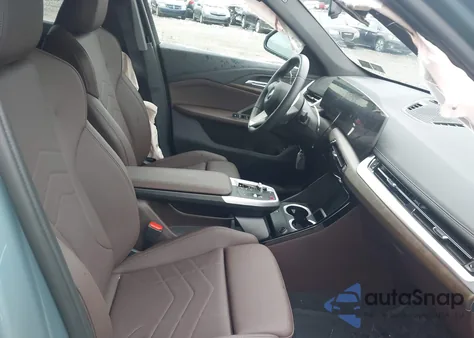 2024 BMW X1 xDrive28I из США, поврежденный, VIN WBX73EF03R5Y60469